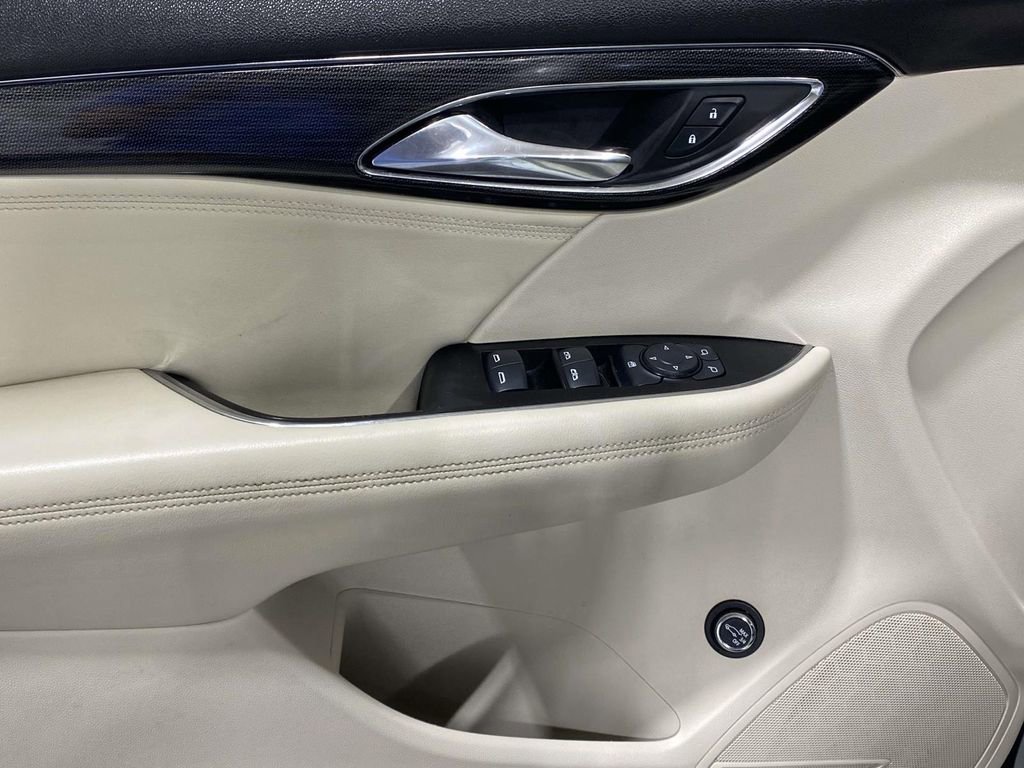 Used 2022 Buick Envision Preferred FWD image 18