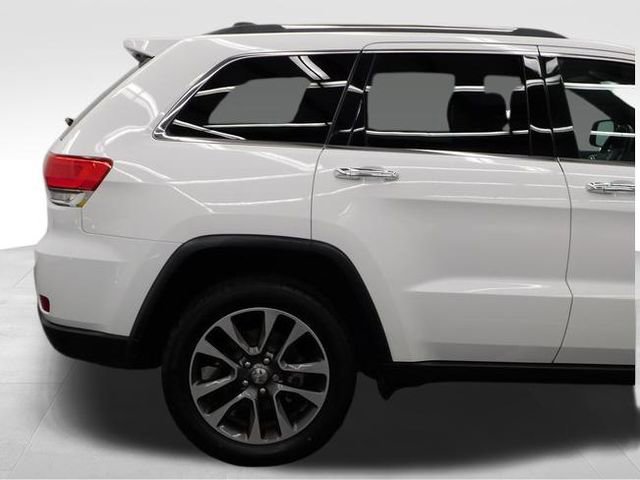 Used 2018 Jeep Grand Cherokee Limited image 19
