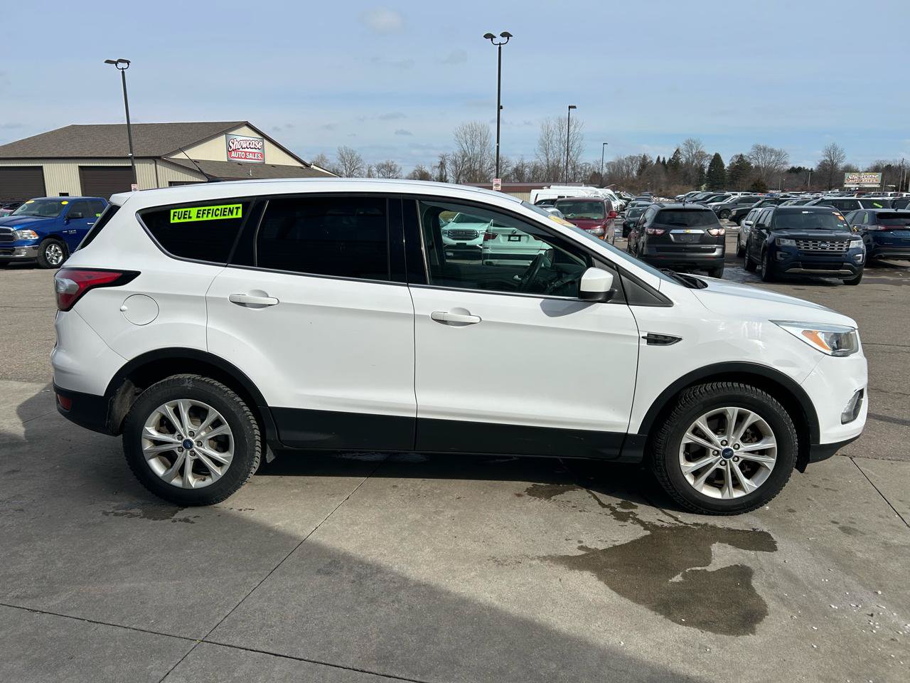Used 2017 Ford Escape SE AWD/4WD image 4
