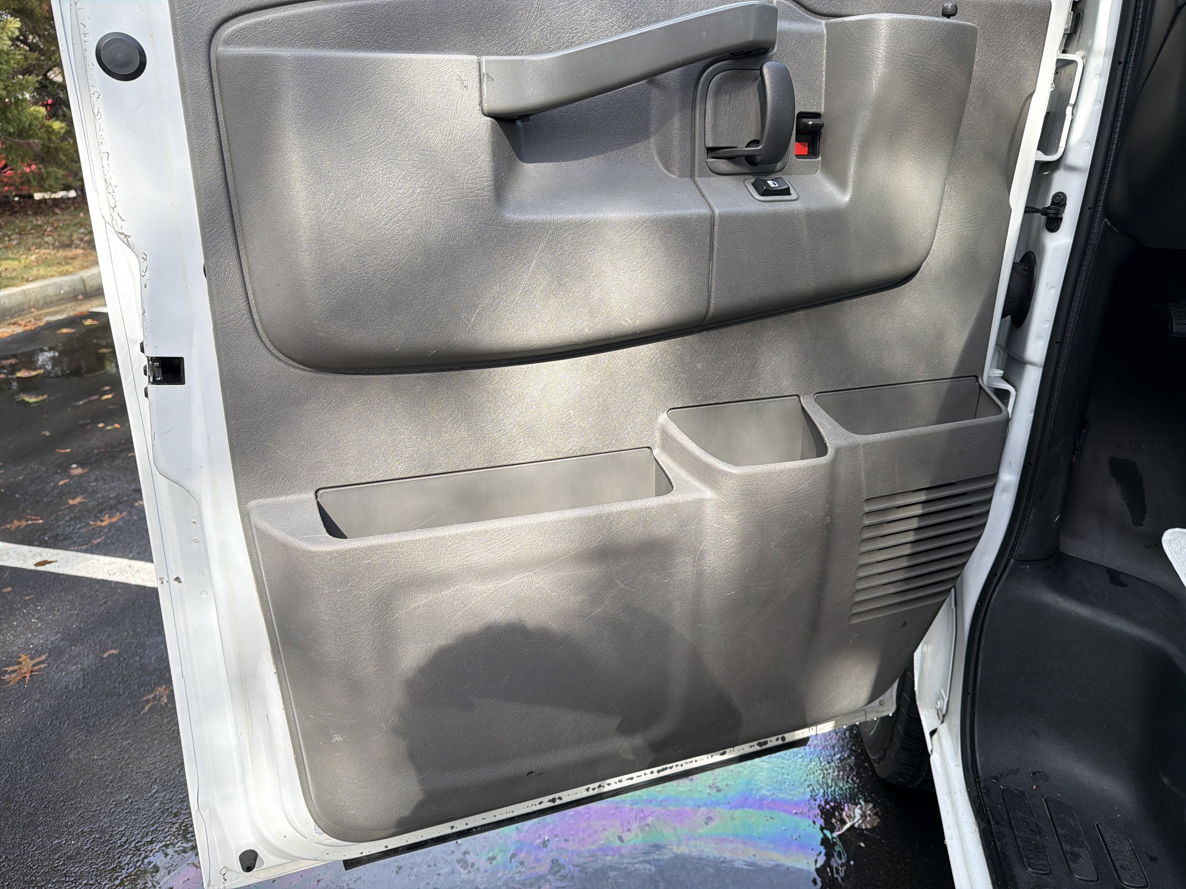 Used 2021 GMC Savana 2500 w/ Driver Convenience Package image 14