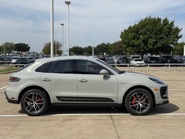 Used 2023 Porsche Macan S w/ Premium Package Plus AWD/4WD image 3
