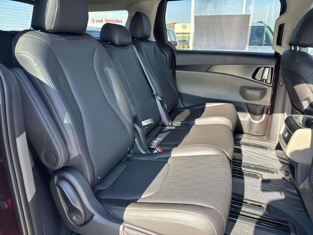 New 2026 Kia Carnival image 14