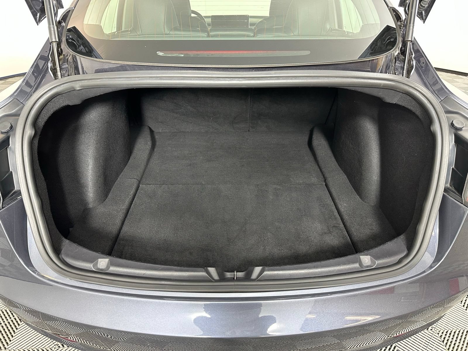 Used 2023 Tesla Model 3 Standard Range RWD image 28