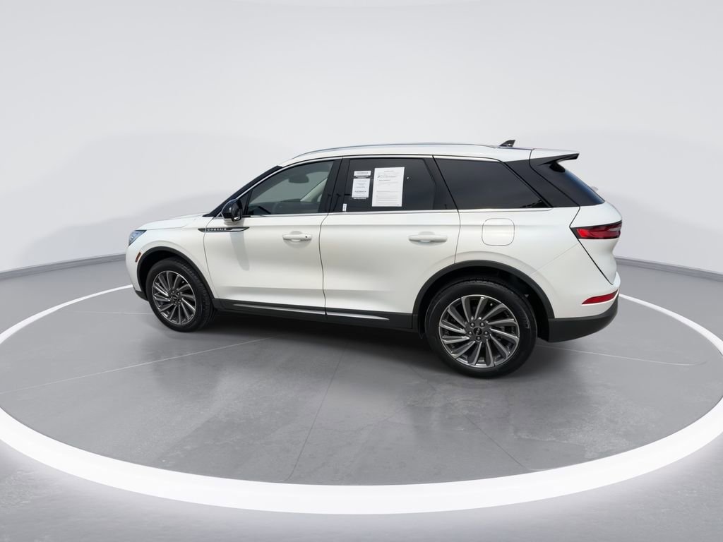 Used 2023 Lincoln Corsair Reserve AWD/4WD image 6
