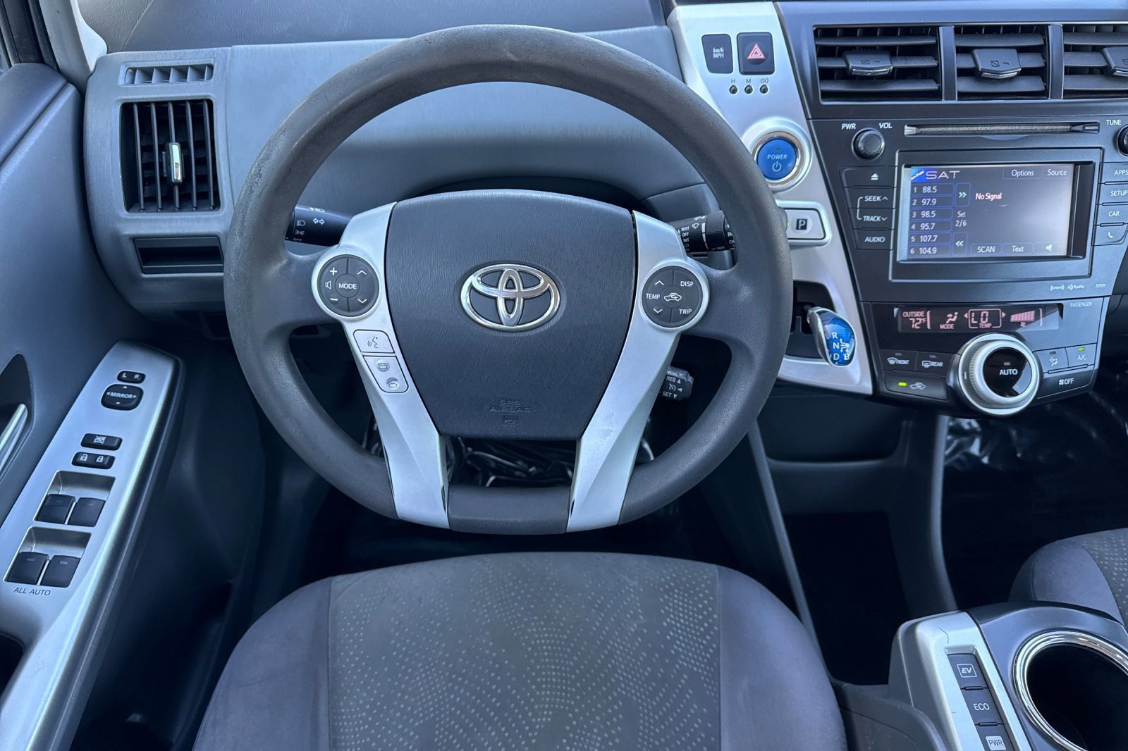Used 2012 Toyota Prius V Three FWD image 30