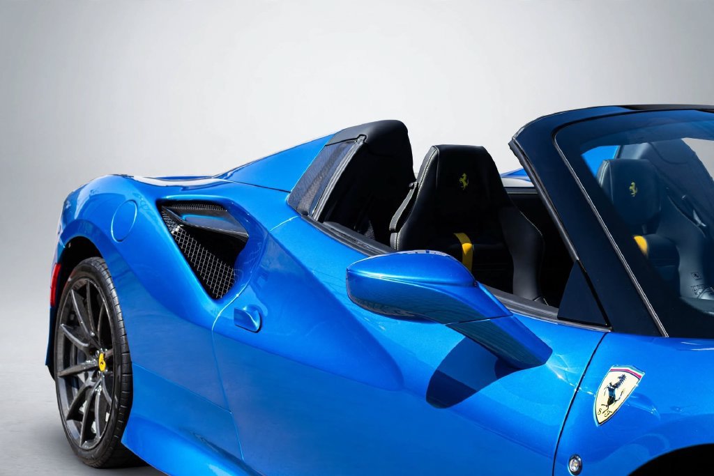 Certified 2022 Ferrari F8 Tributo RWD image 15