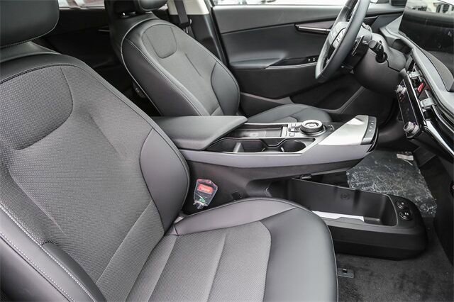 New 2025 Kia EV6 Light w/ Light LR Technology Package image 11