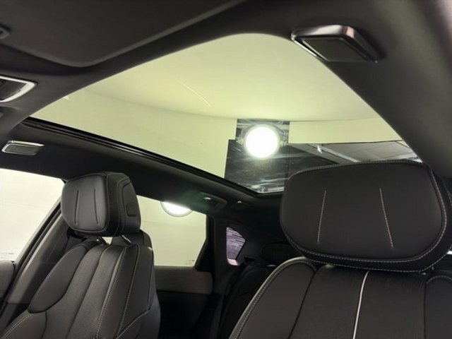 Certified 2025 Cadillac Optiq Sport 2 image 5