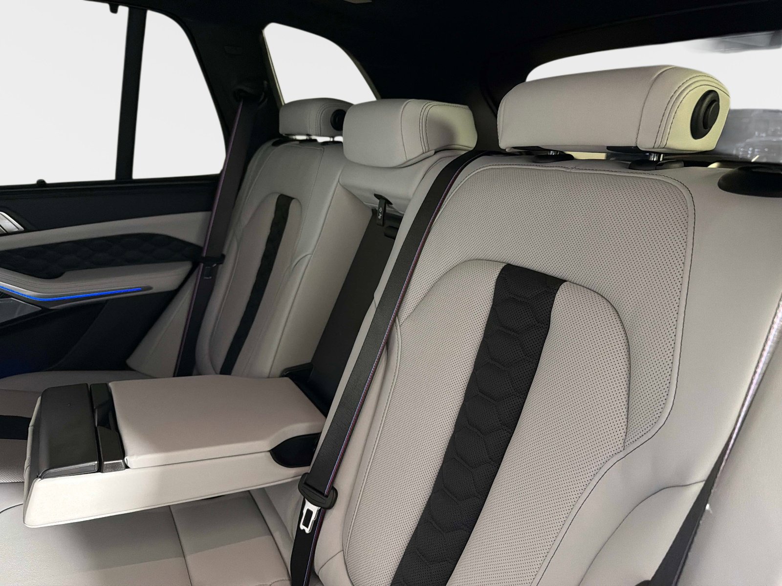 Used 2026 BMW X5 M Competition image 33