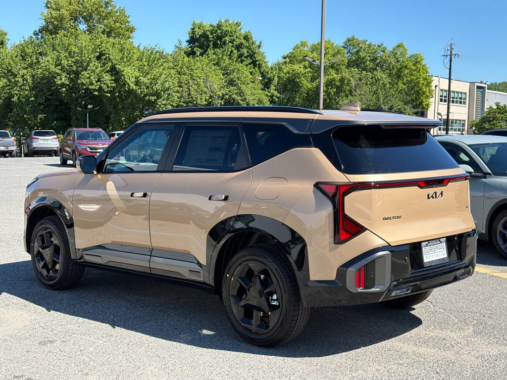 New 2027 Kia Seltos X-Line S w/ X-Line S Premium Package AWD/4WD image 3