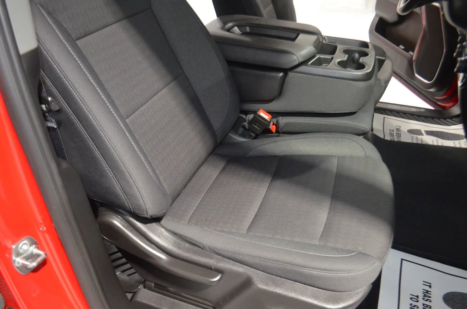 Used 2025 Chevrolet Silverado 1500 LT image 21