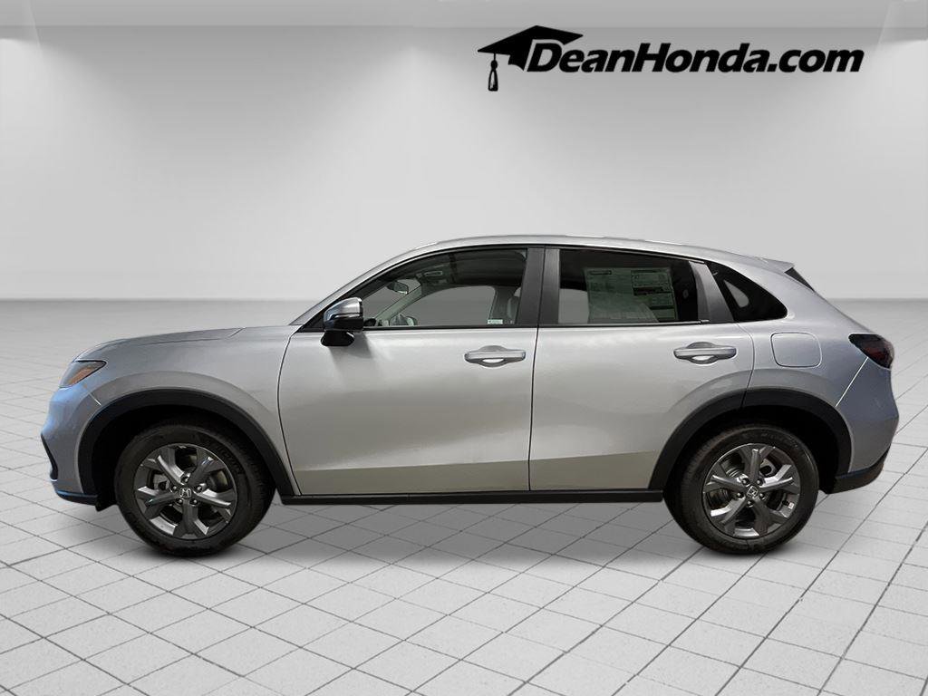 New 2026 Honda HR-V LX image 2