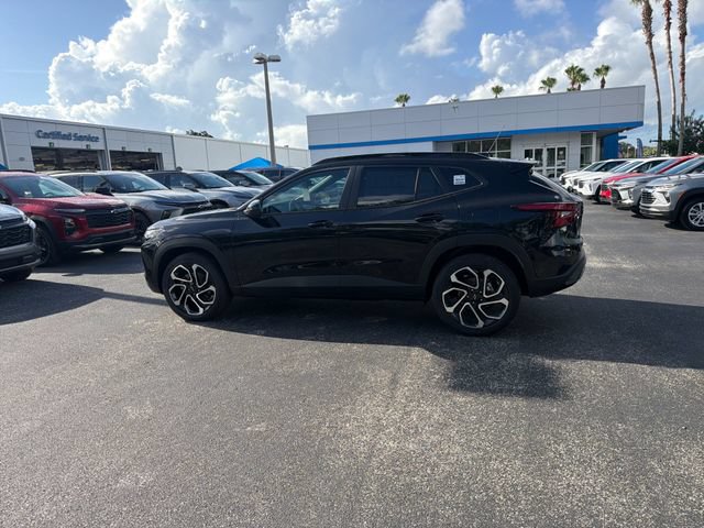 New 2026 Chevrolet Trax RS w/ Sunroof Package FWD image 6