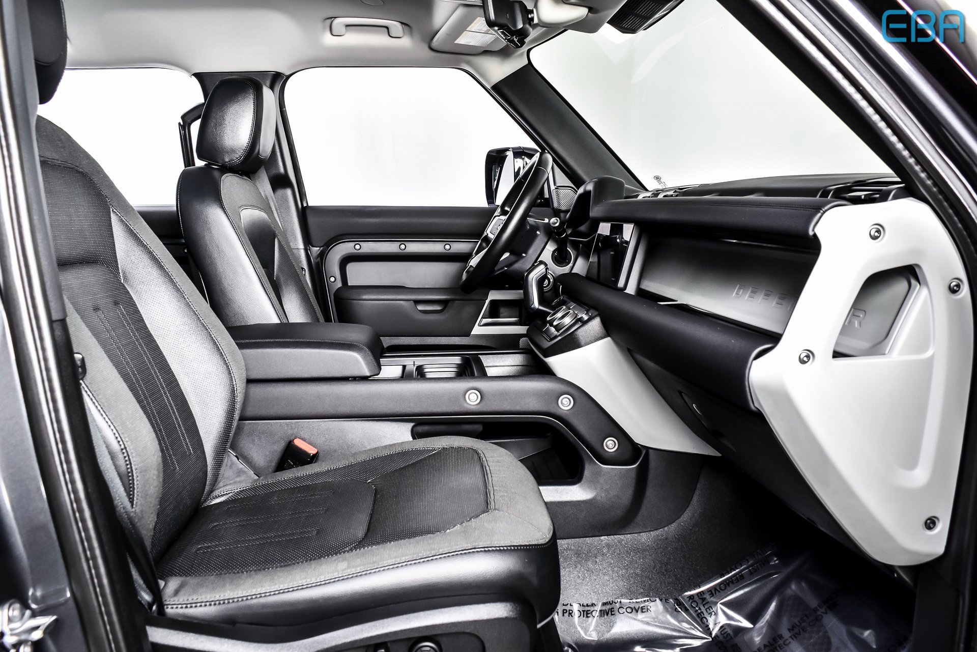 Used 2021 Land Rover Defender 110 SE image 25