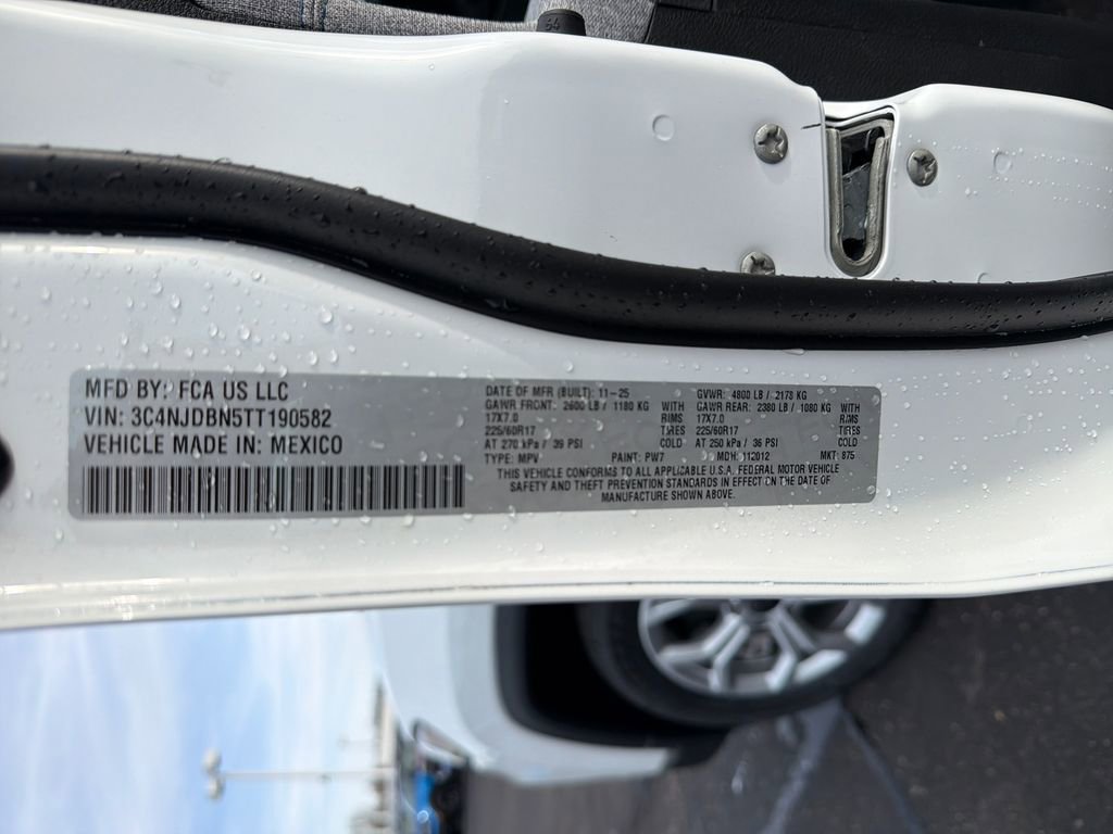 New 2026 Jeep Compass Latitude image 28