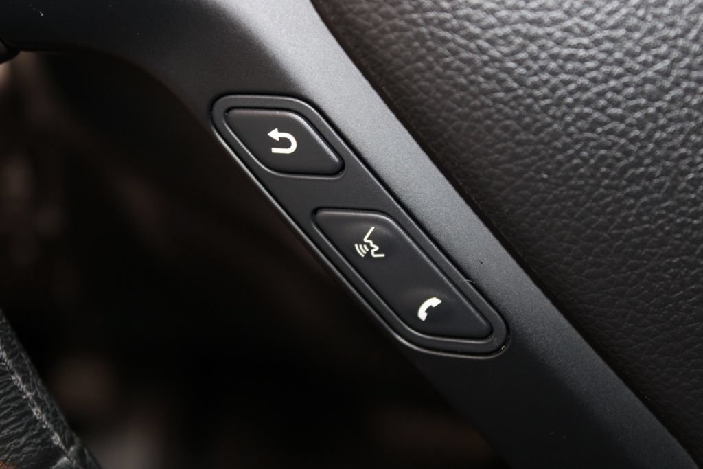Used 2015 INFINITI Q60 AWD Coupe w/ Premium Package image 21