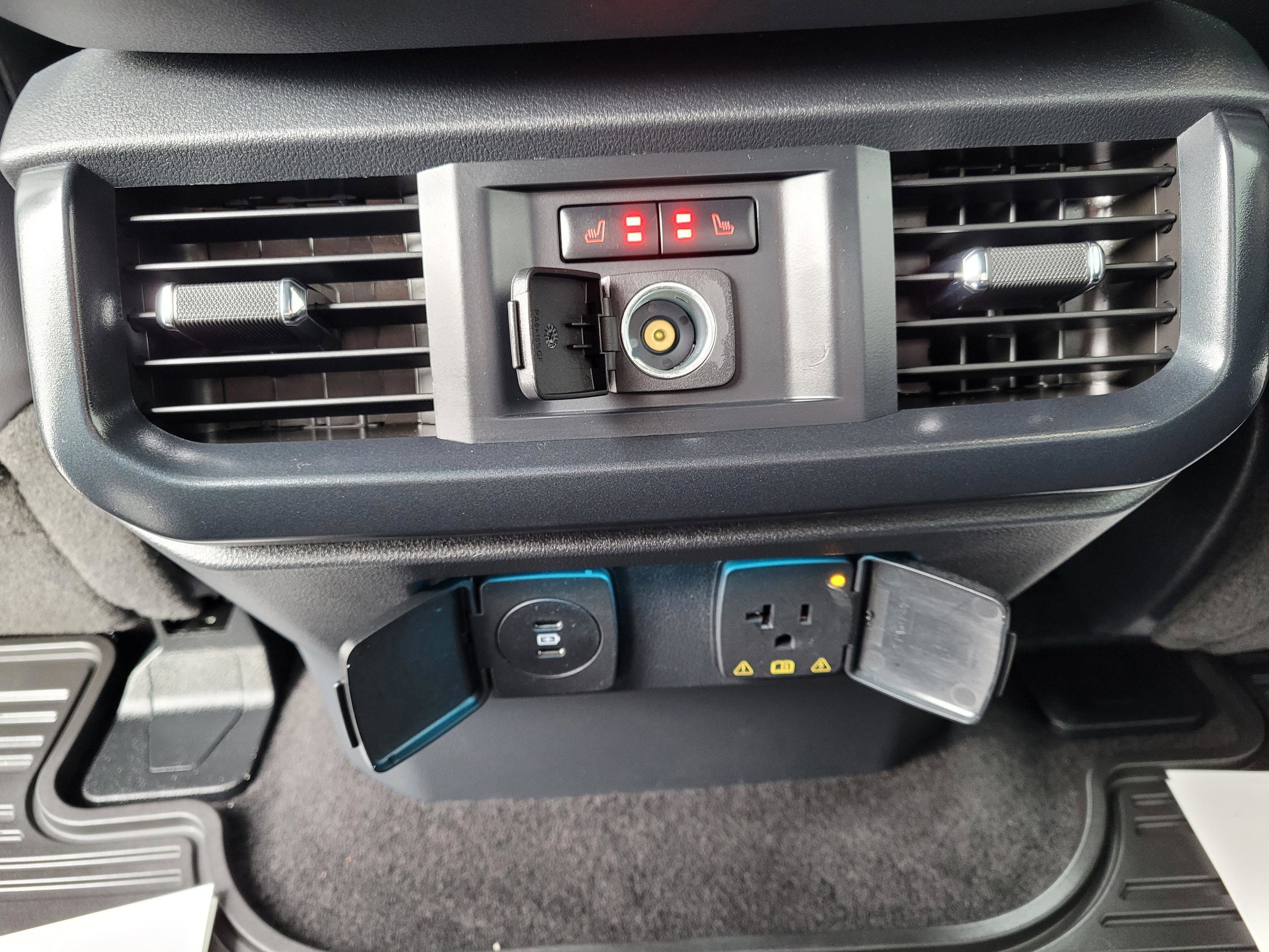 Used 2025 Ford F150 Raptor image 63