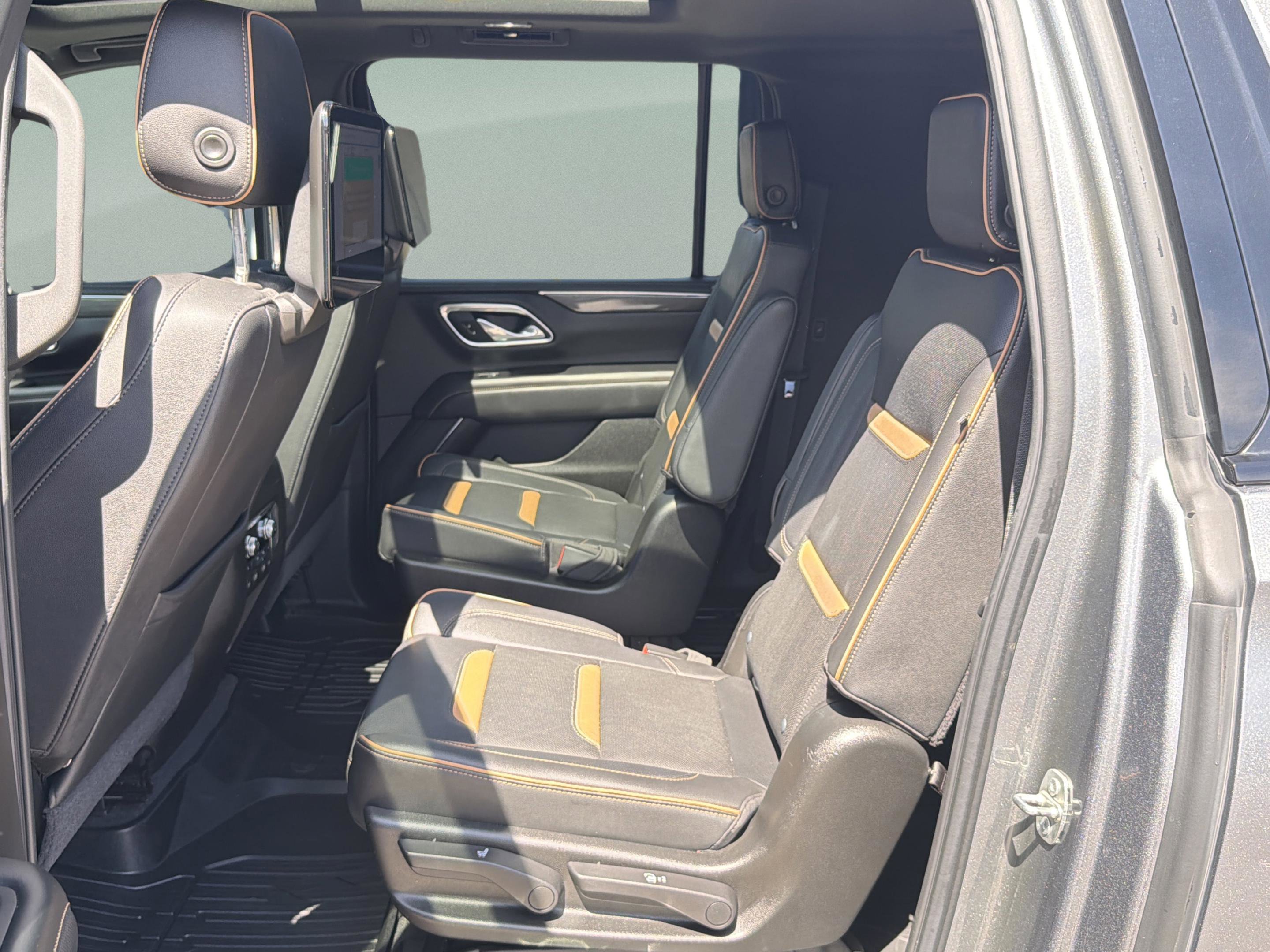 Used 2021 GMC Yukon XL AT4 w/ AT4 Premium Plus Package image 21