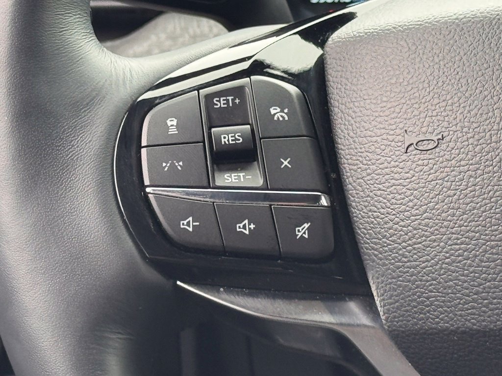 Used 2026 Ford Explorer Platinum RWD image 23