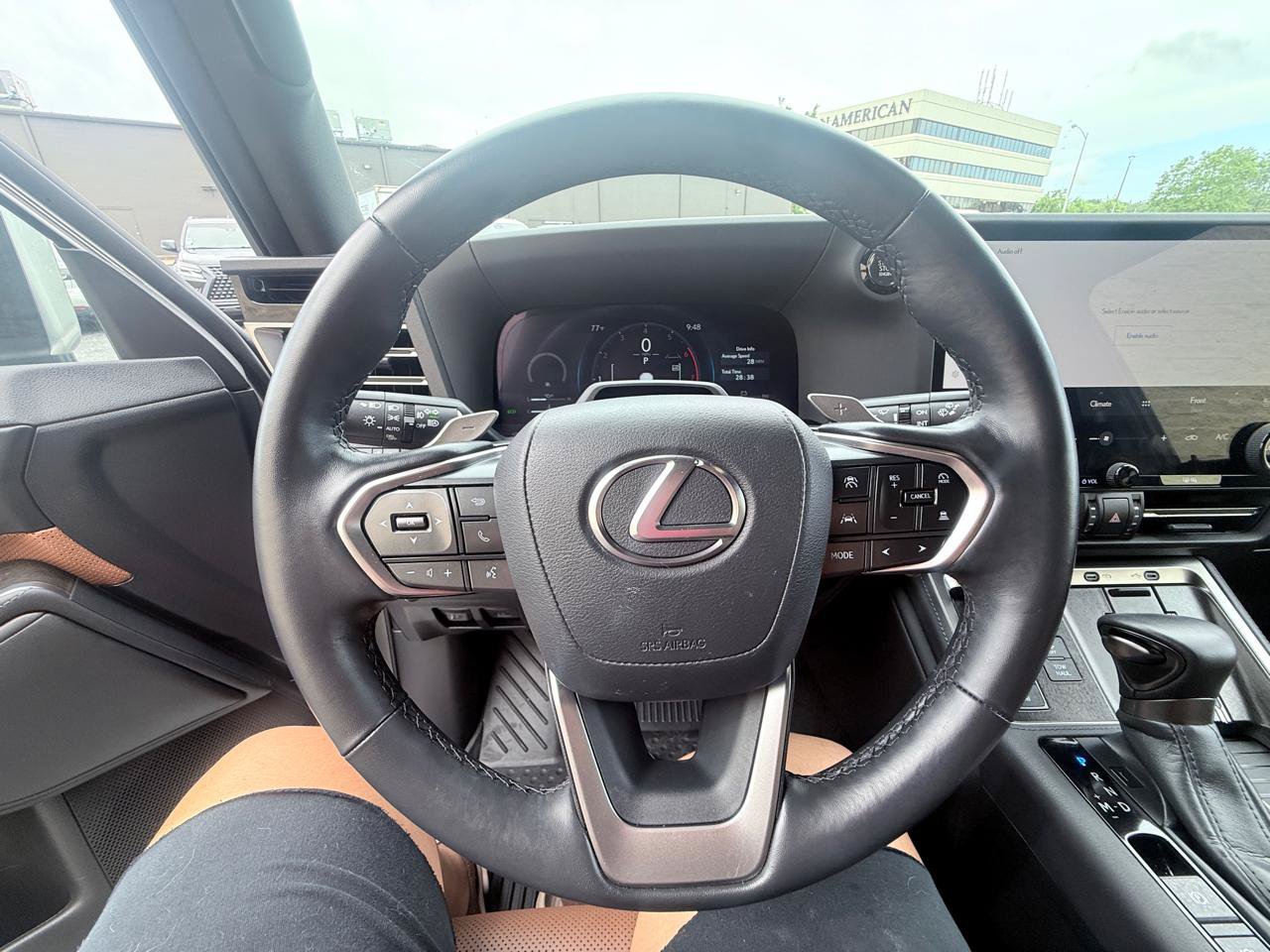 Used 2025 Lexus GX 550 w/ Accessory Package (2T) AWD/4WD image 15