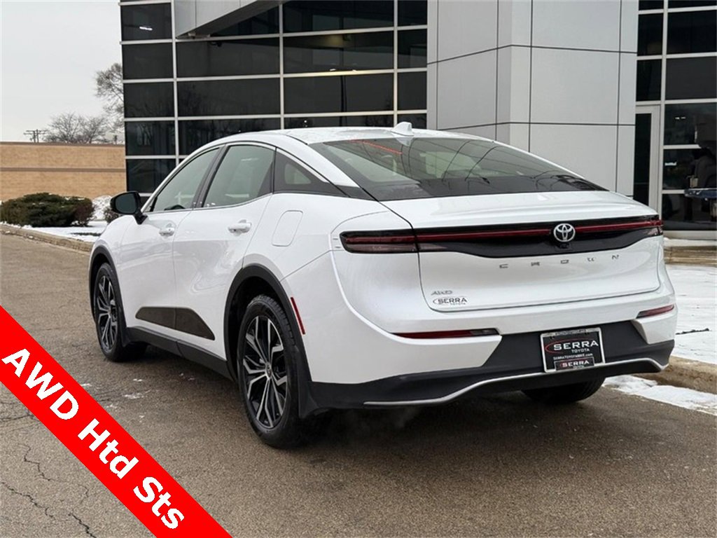 Used 2023 Toyota Crown XLE image 5