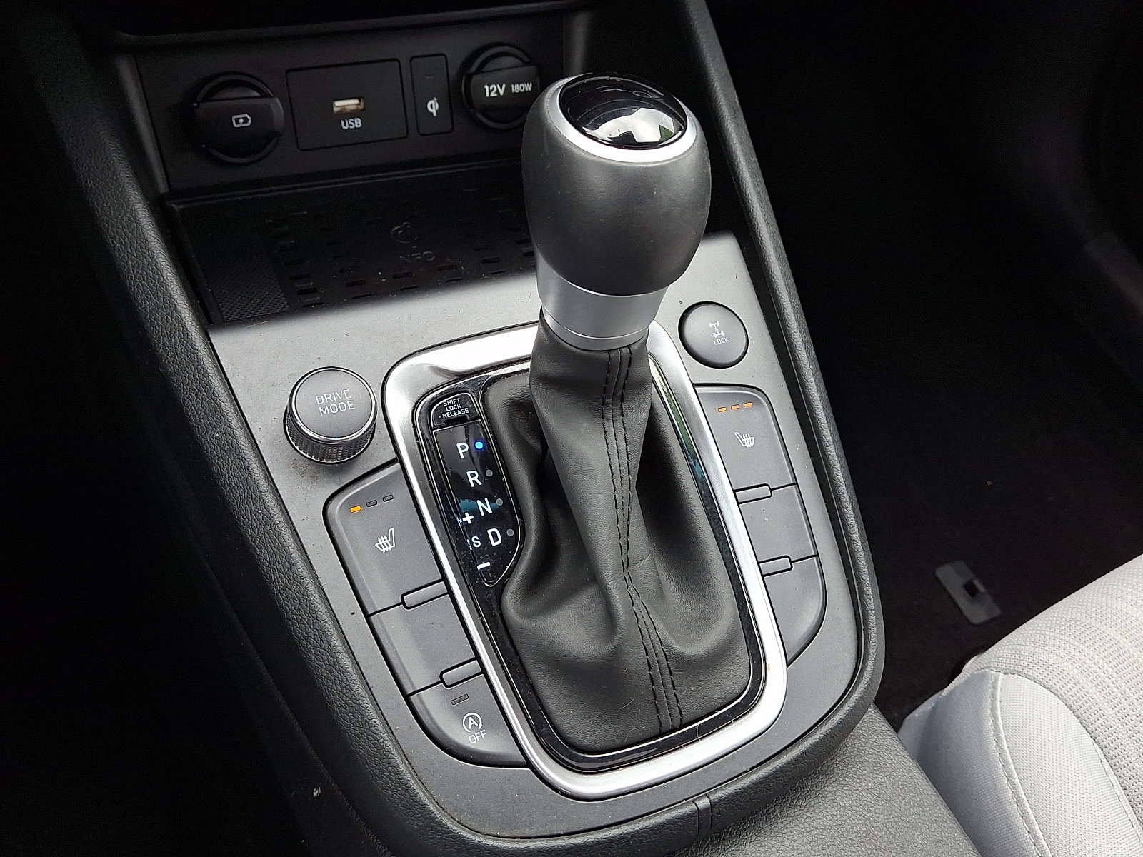 Certified 2023 Hyundai Kona SEL w/ Convenience Package image 15