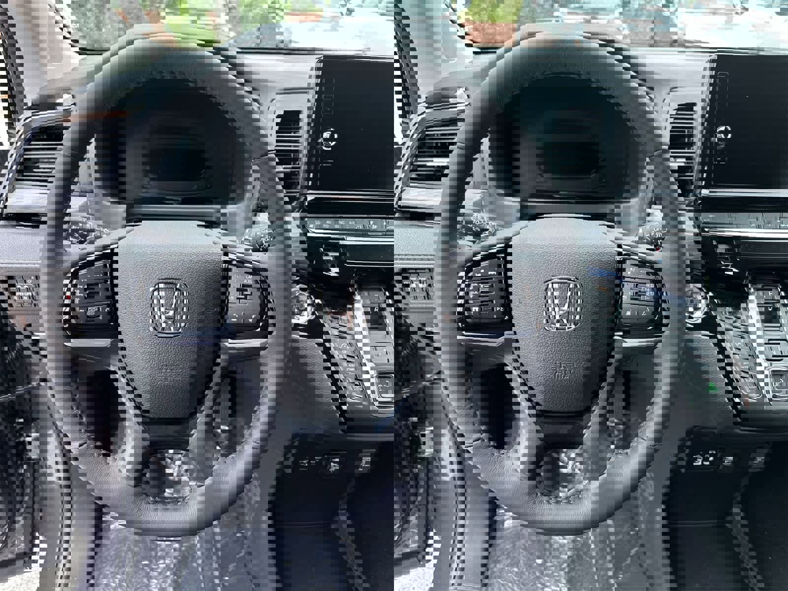 New 2026 Honda Odyssey Elite image 18