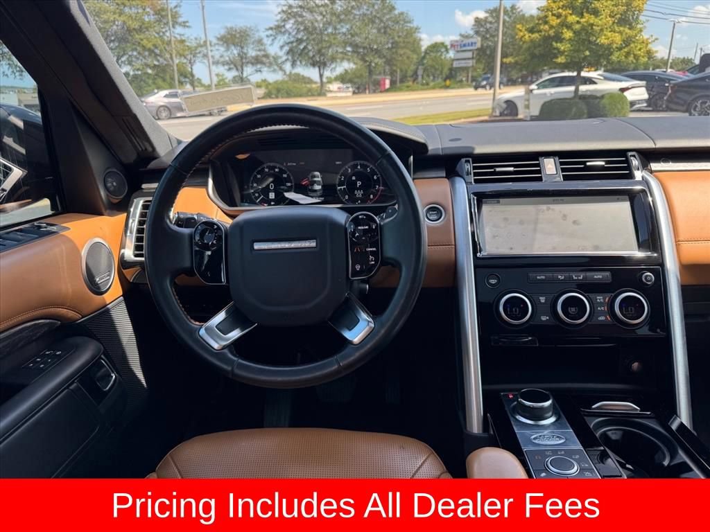 Used 2020 Land Rover Discovery HSE Luxury AWD/4WD image 16