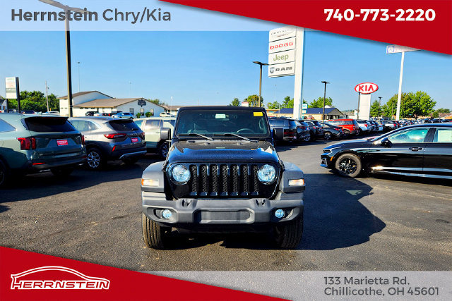 Used 2023 Jeep Wrangler Sport AWD/4WD image 2