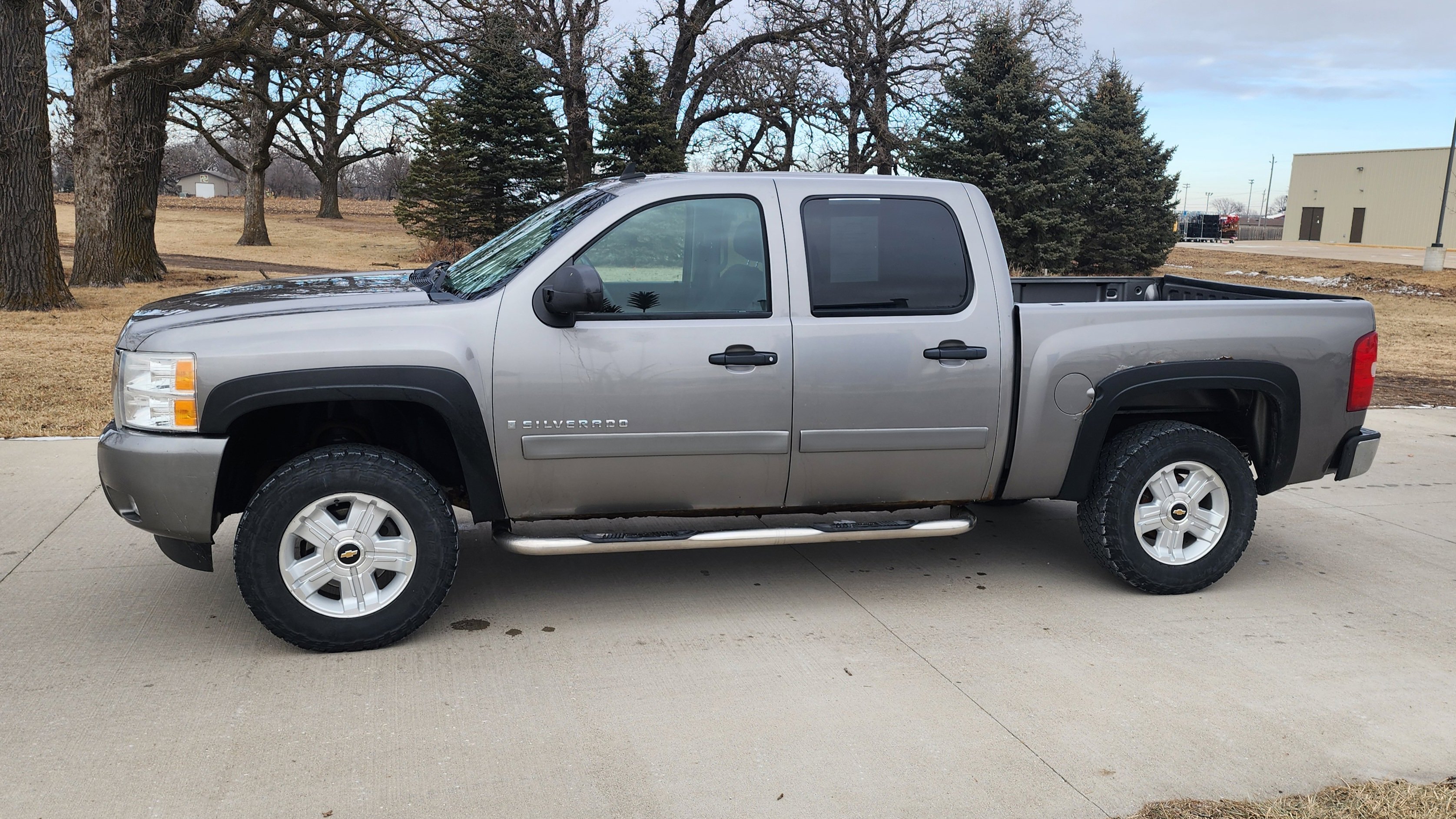 Used 2008 Chevrolet Silverado 1500 LT w/ Power Pack Plus AWD/4WD image 8