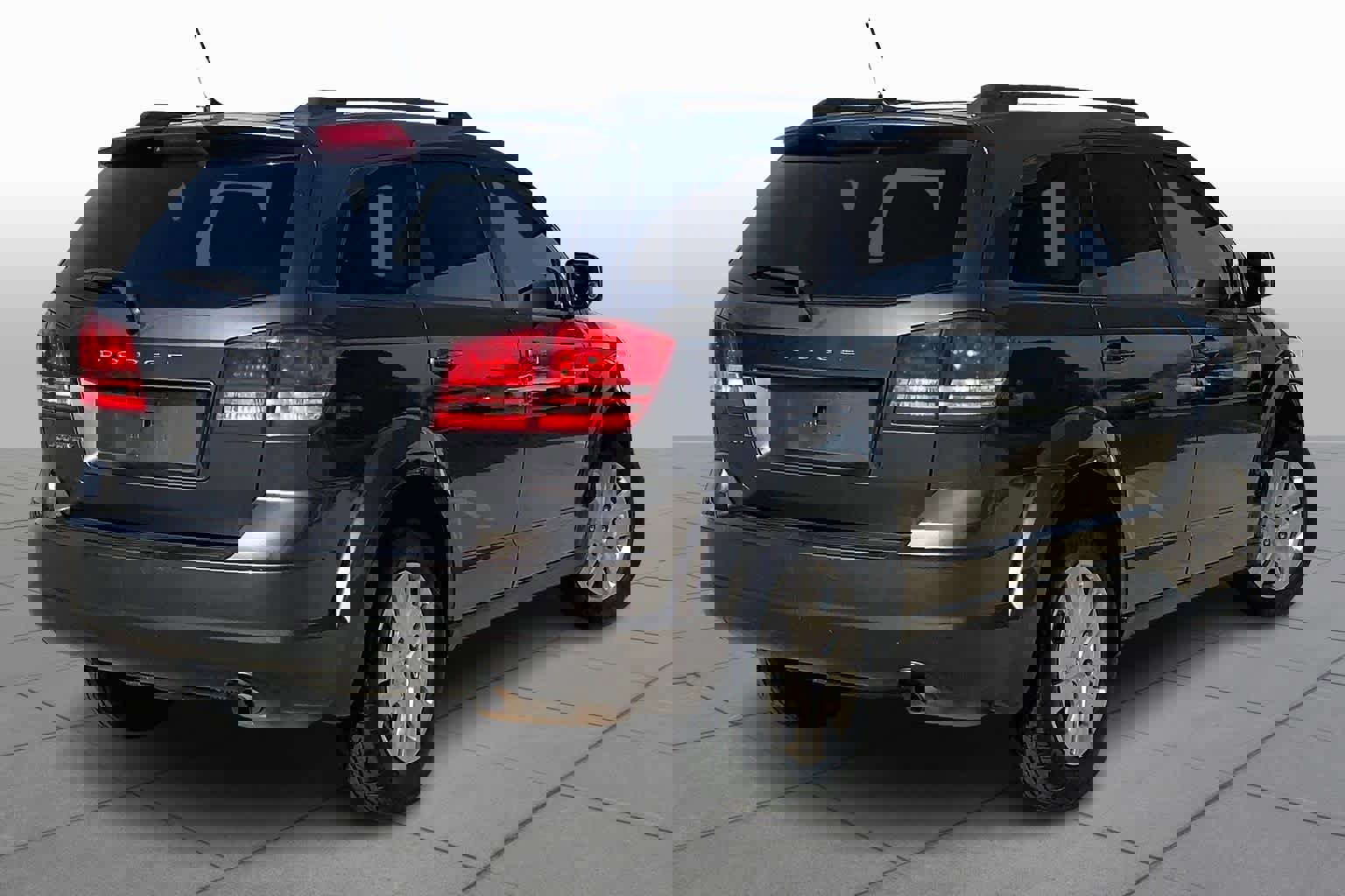 Used 2016 Dodge Journey SE w/ Flexible Seating Group image 13