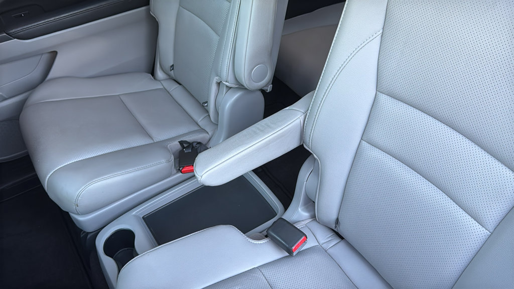 Used 2017 Honda Pilot Elite image 34