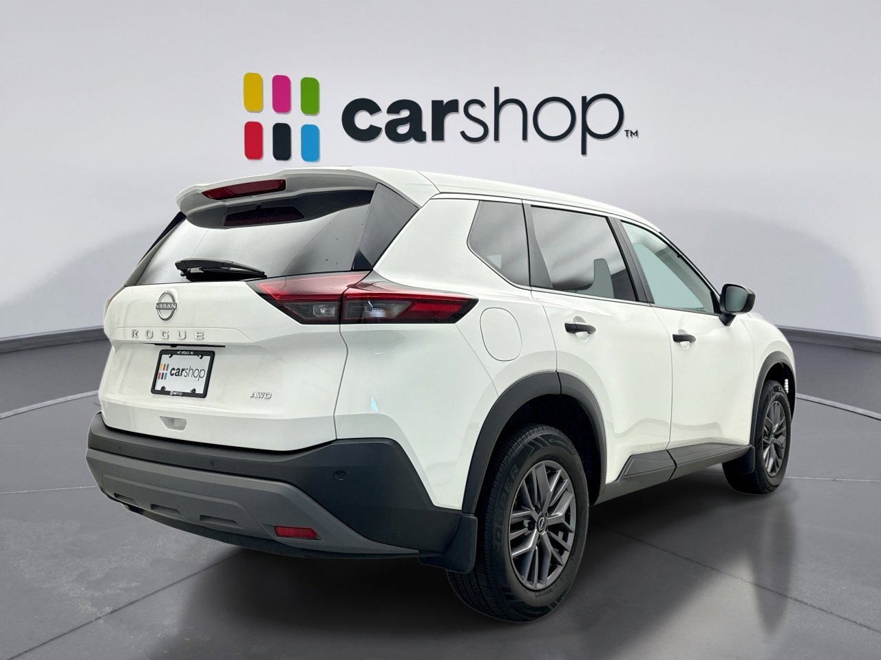 Used 2023 Nissan Rogue S AWD/4WD image 5
