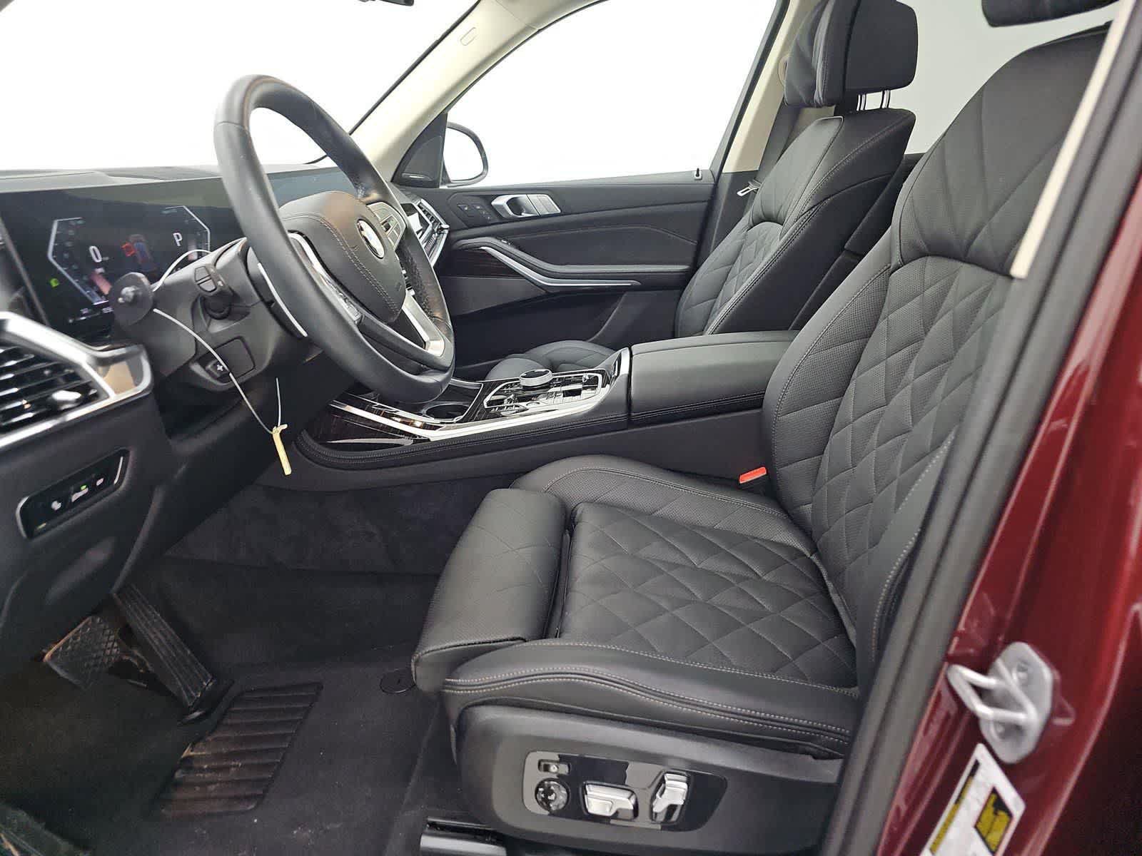 Used 2026 BMW X7 xDrive40i AWD/4WD image 8