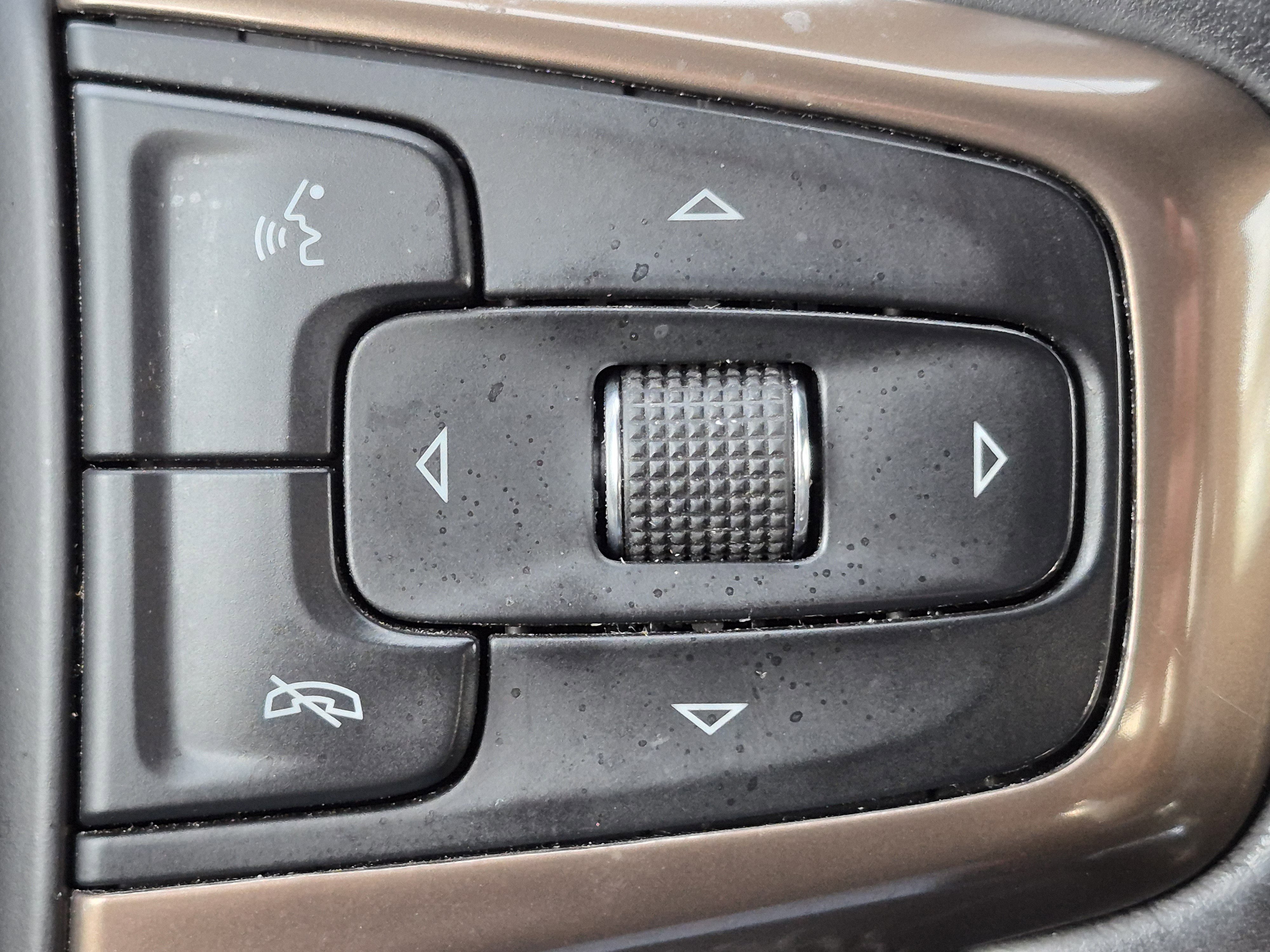 Used 2020 Chevrolet Silverado 2500 High Country w/ Technology Package image 19