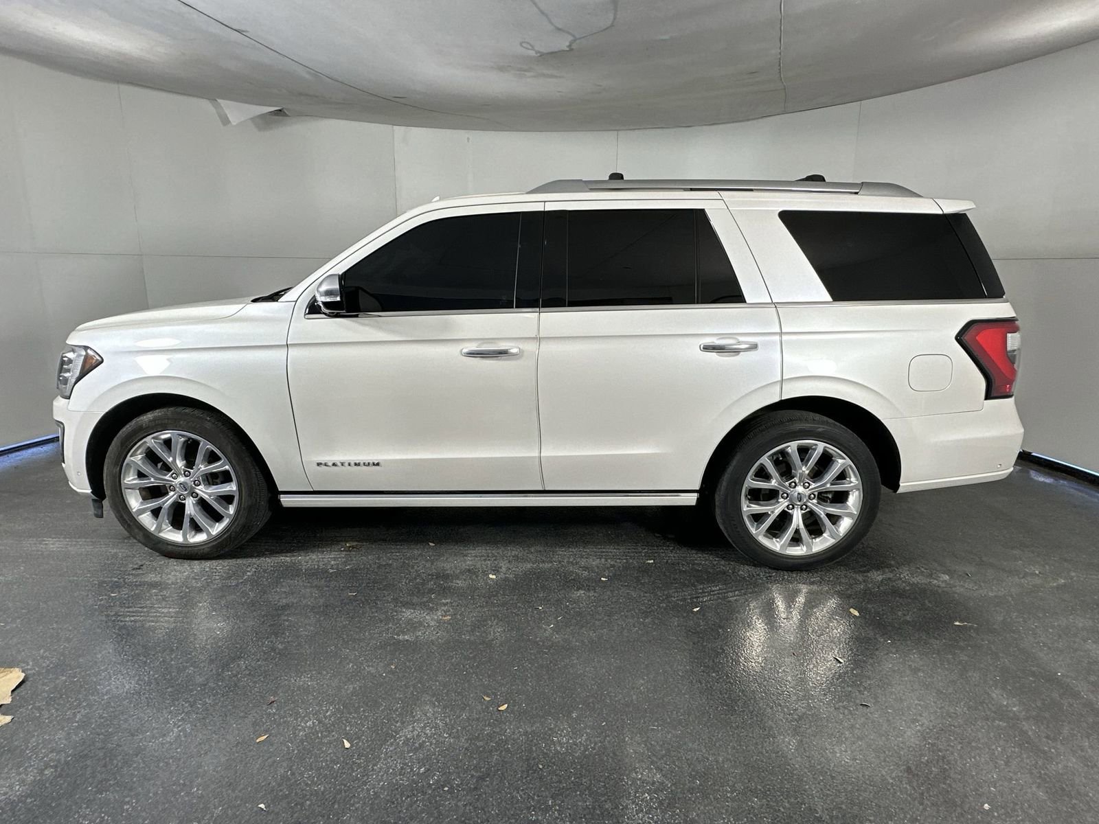 Used 2018 Ford Expedition Platinum image 5