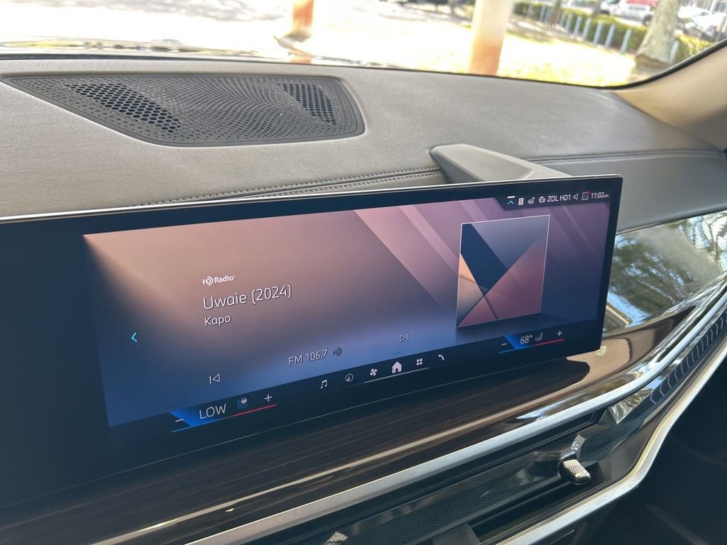 Used 2025 BMW X7 xDrive40i image 7