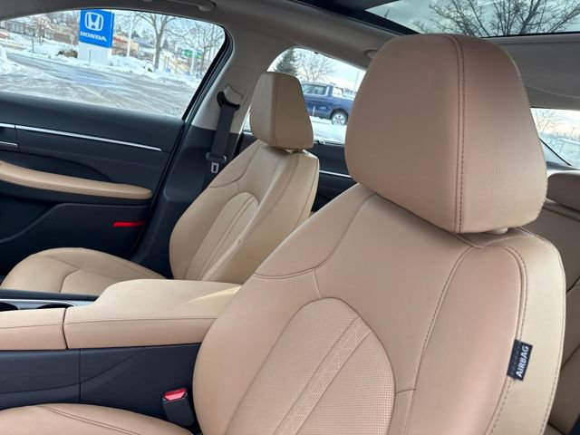 Certified 2025 Hyundai Sonata Limited image 13