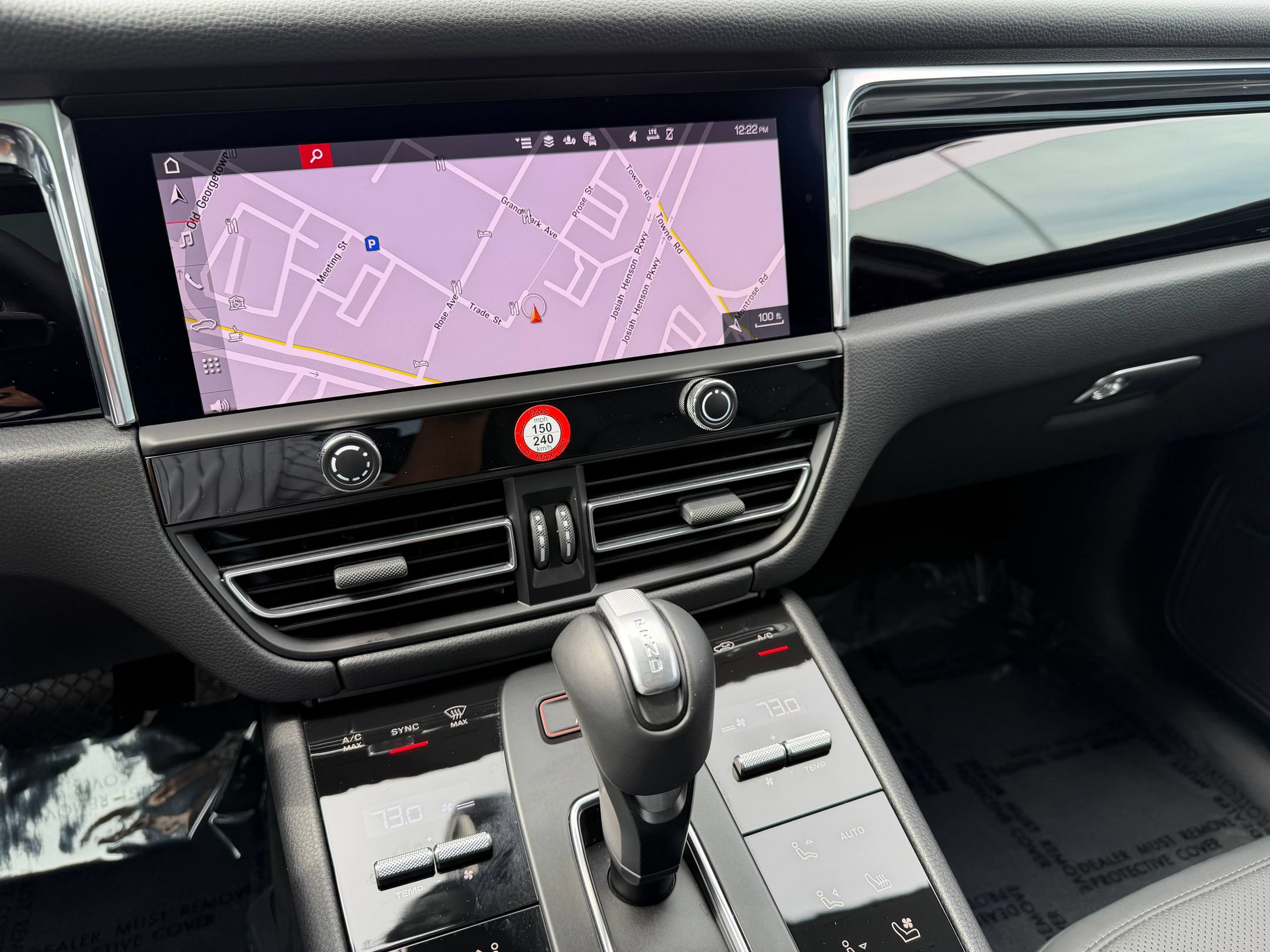 Certified 2026 Porsche Macan AWD/4WD image 17