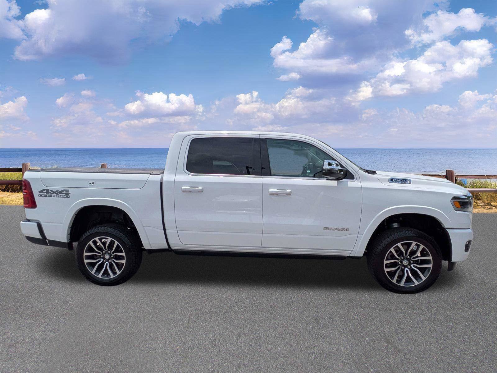 Used 2025 RAM 1500 Limited w/ Off Road Group AWD/4WD image 9