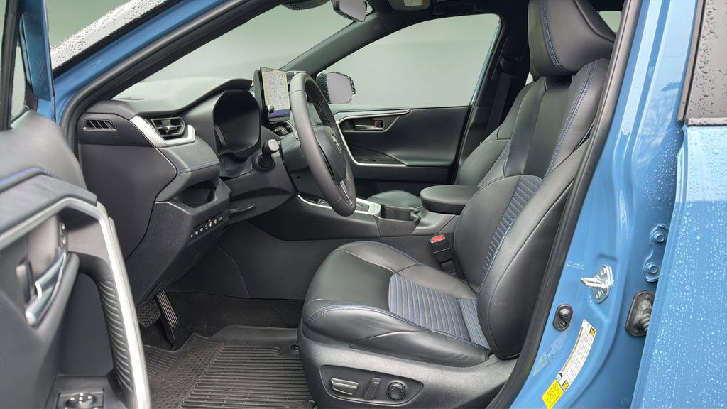 Used 2024 Toyota RAV4 XSE w/ Advanced Technology Package image 9