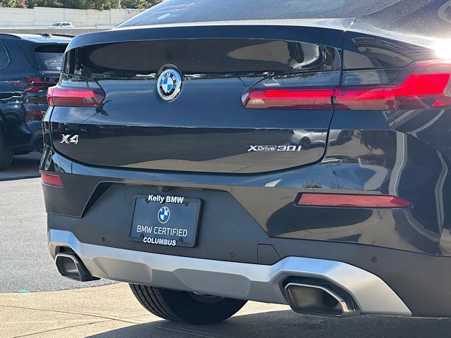 Used 2023 BMW X4 xDrive30i image 11