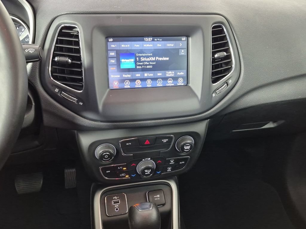 Used 2020 Jeep Compass Latitude FWD image 19