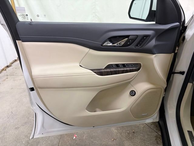 Used 2023 GMC Acadia Denali AWD/4WD image 40