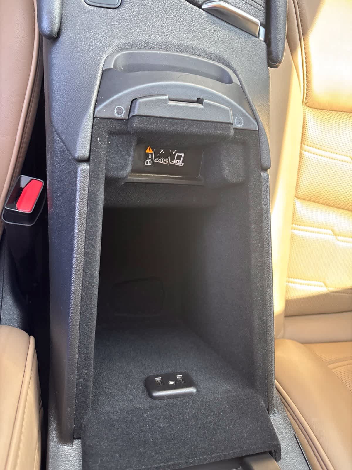 Used 2019 Cadillac XT5 Platinum AWD/4WD image 19