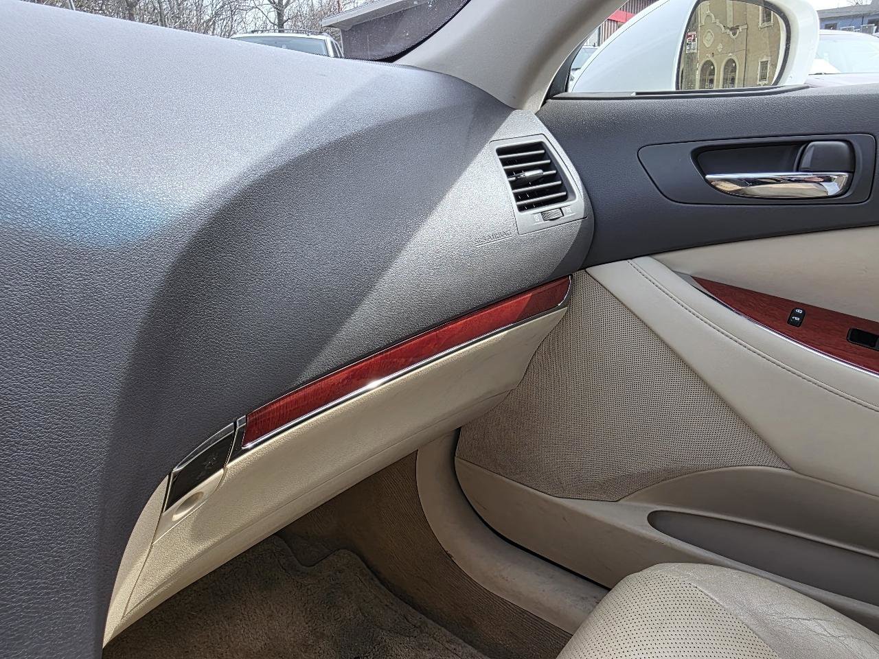 Used 2011 Lexus ES 350 image 20