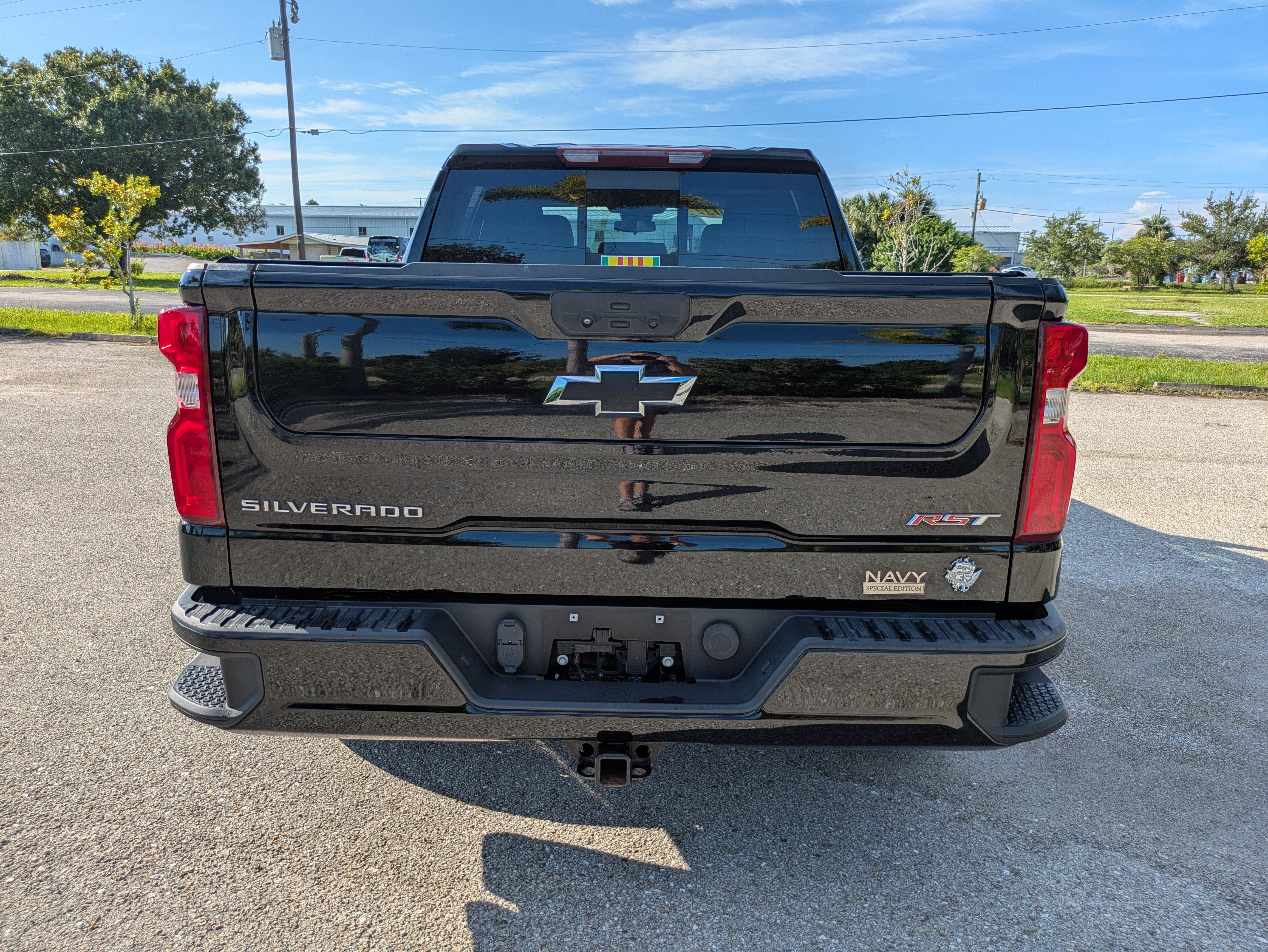 Used 2022 Chevrolet Silverado 1500 RST w/ Convenience Package II AWD/4WD image 5