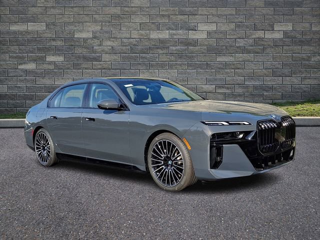 New 2026 BMW 750e xDrive