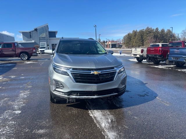 Used 2024 Chevrolet Equinox LT image 3
