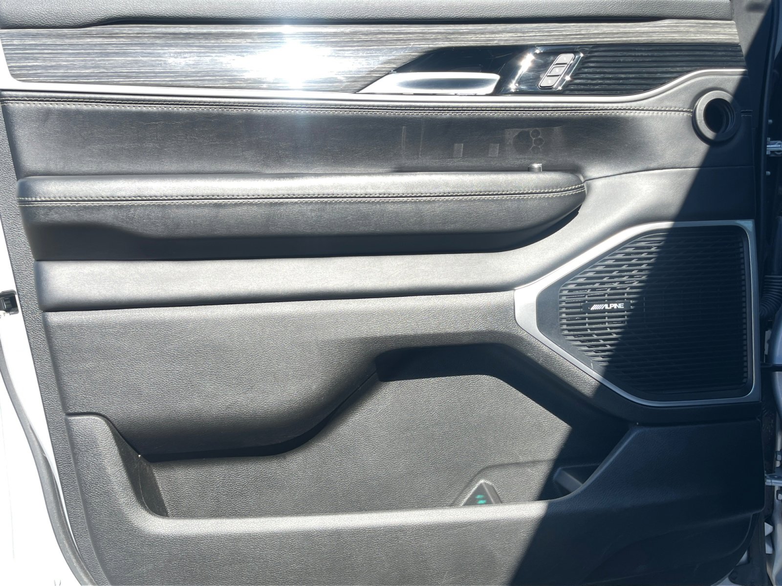 Used 2022 Jeep Wagoneer Series II image 15